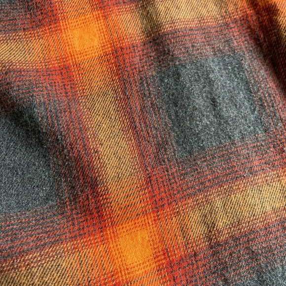 Old Navy Evermore Boyfriend Plaid Flannel Orange Black XL Swiftie ASO Taylor - Picture 11 of 11